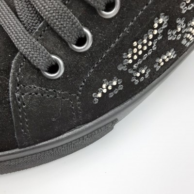 Sneakers scamosciate con strass